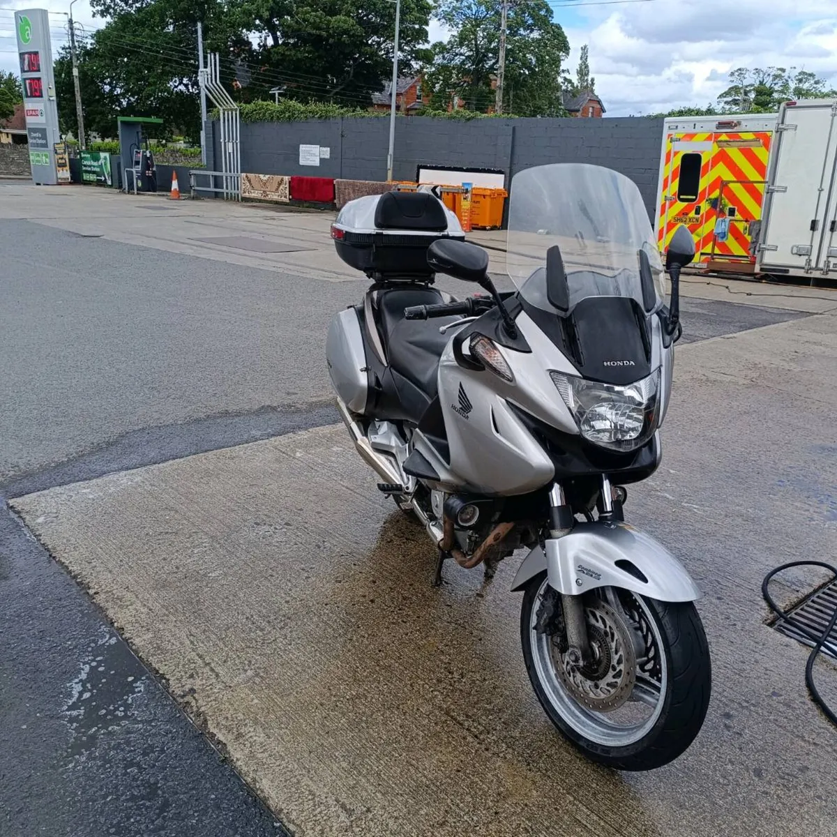 Honda NT700 - Image 1
