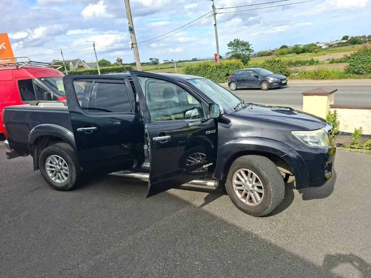 Toyota hilux crewcab - Image 1