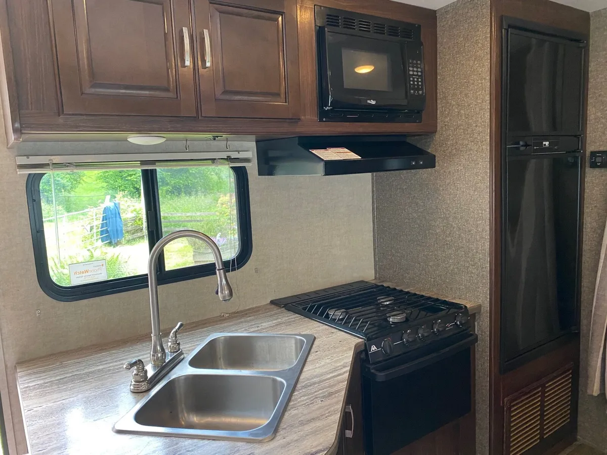 American Trailer/Caravan - Image 3