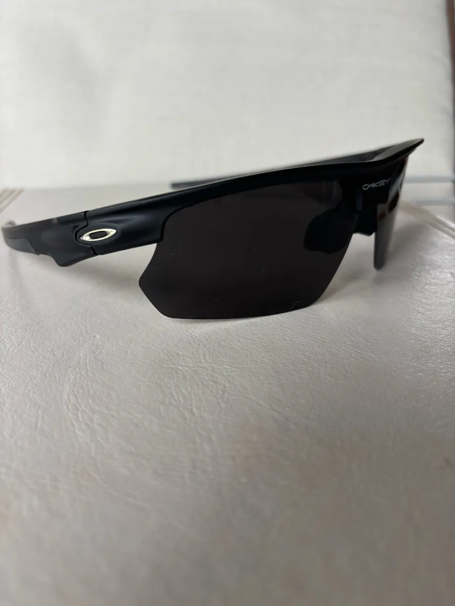 Oakley sunglasses - Image 2