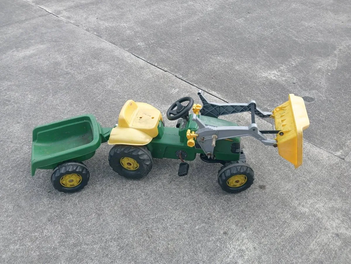 Pedal tractor - Image 3
