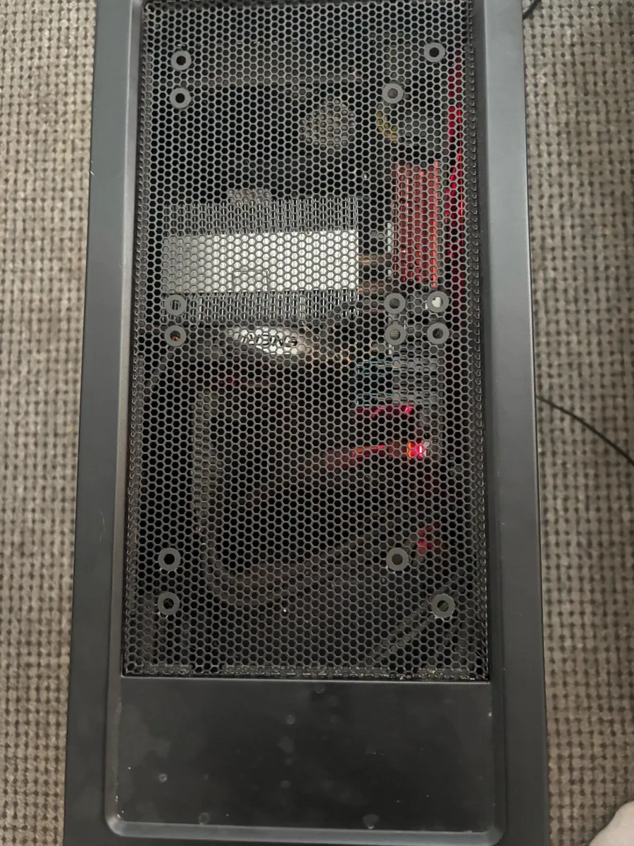 like new hand built pc barely used - Image 3