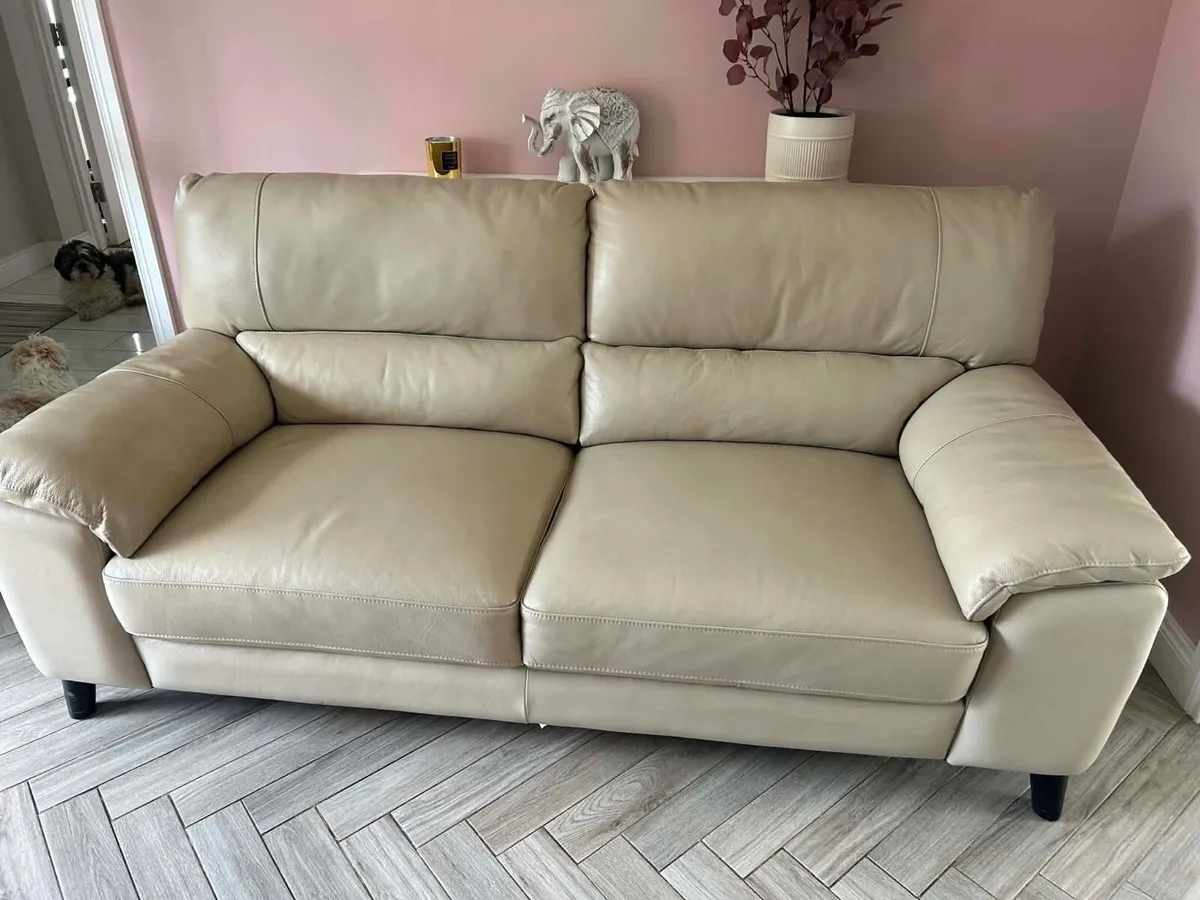 Sofa and chair - Image 4