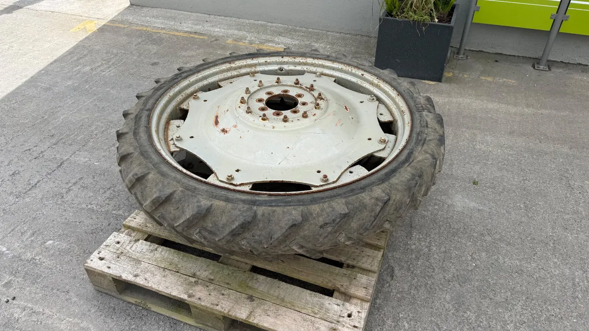 Row Crop Rims & Tyres - Image 2