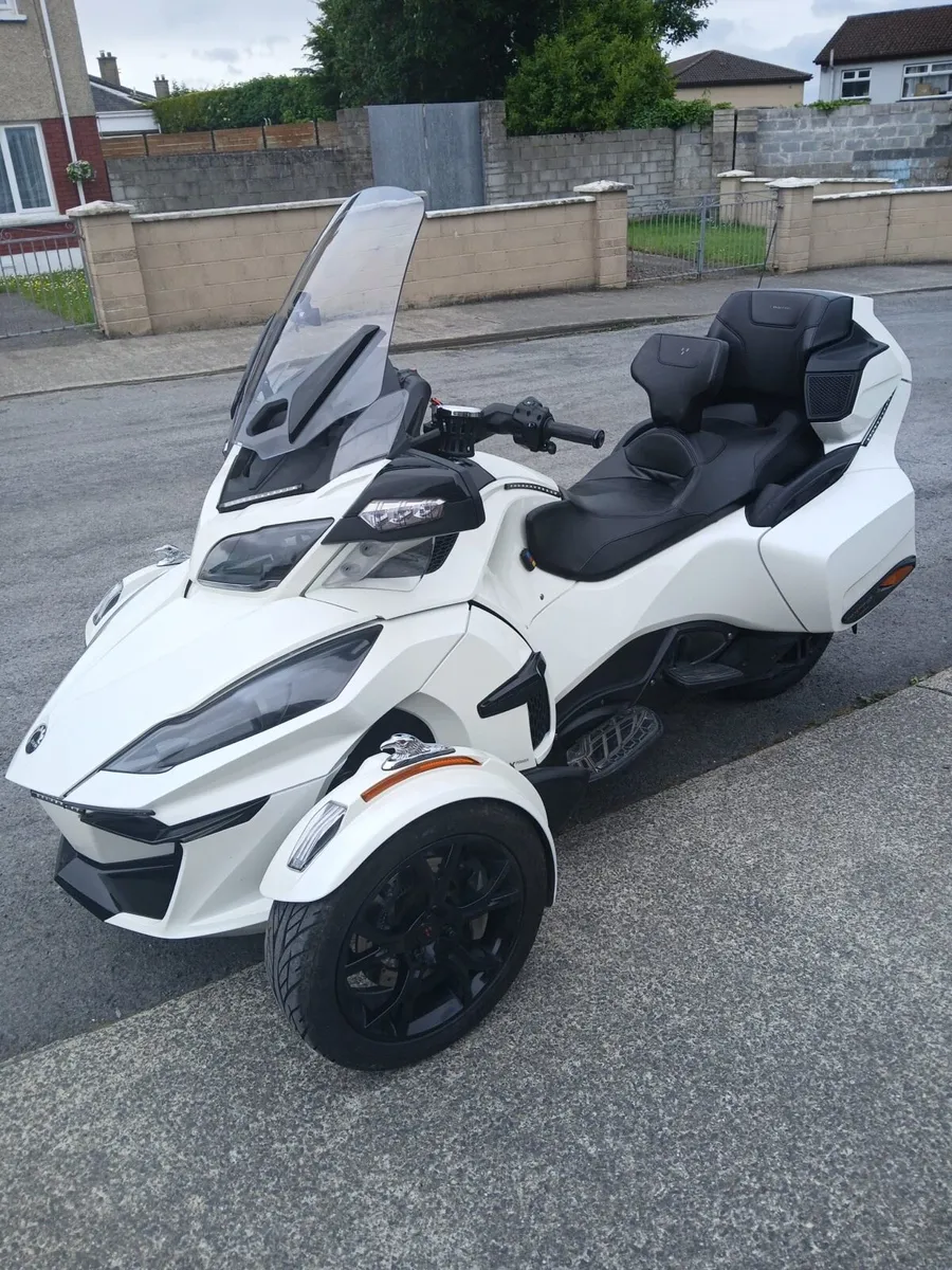 Can-Am Spyder trike 12k miles - Image 1