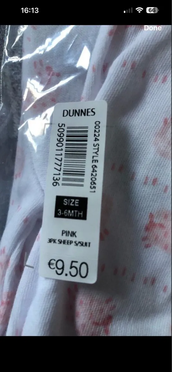 Girls set of two new baby grows 6/9 mths €4 - Image 3
