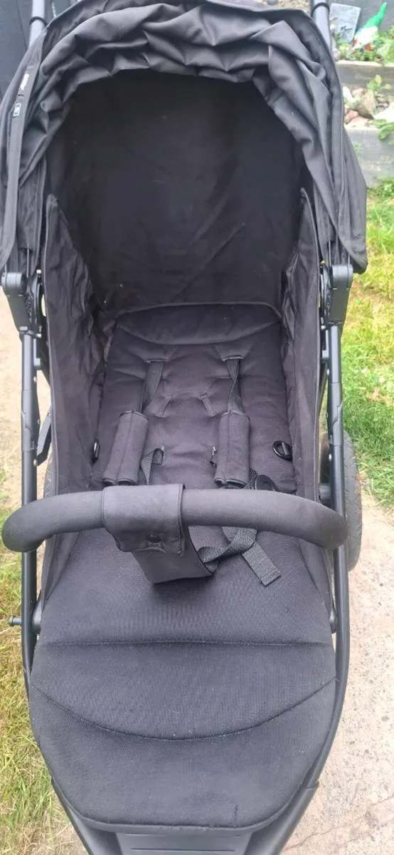 Hauck 3 wheel stroller - Image 3