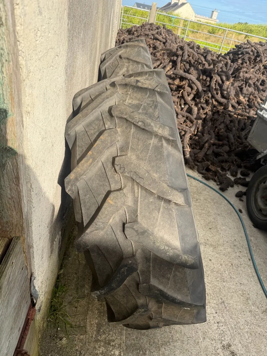 Tractor tyres - Image 3