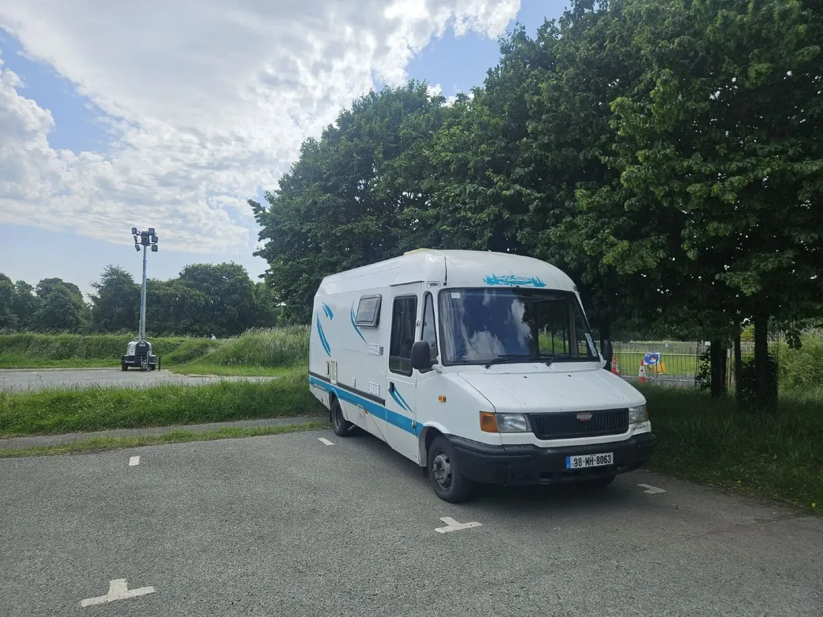 Camper - Image 1