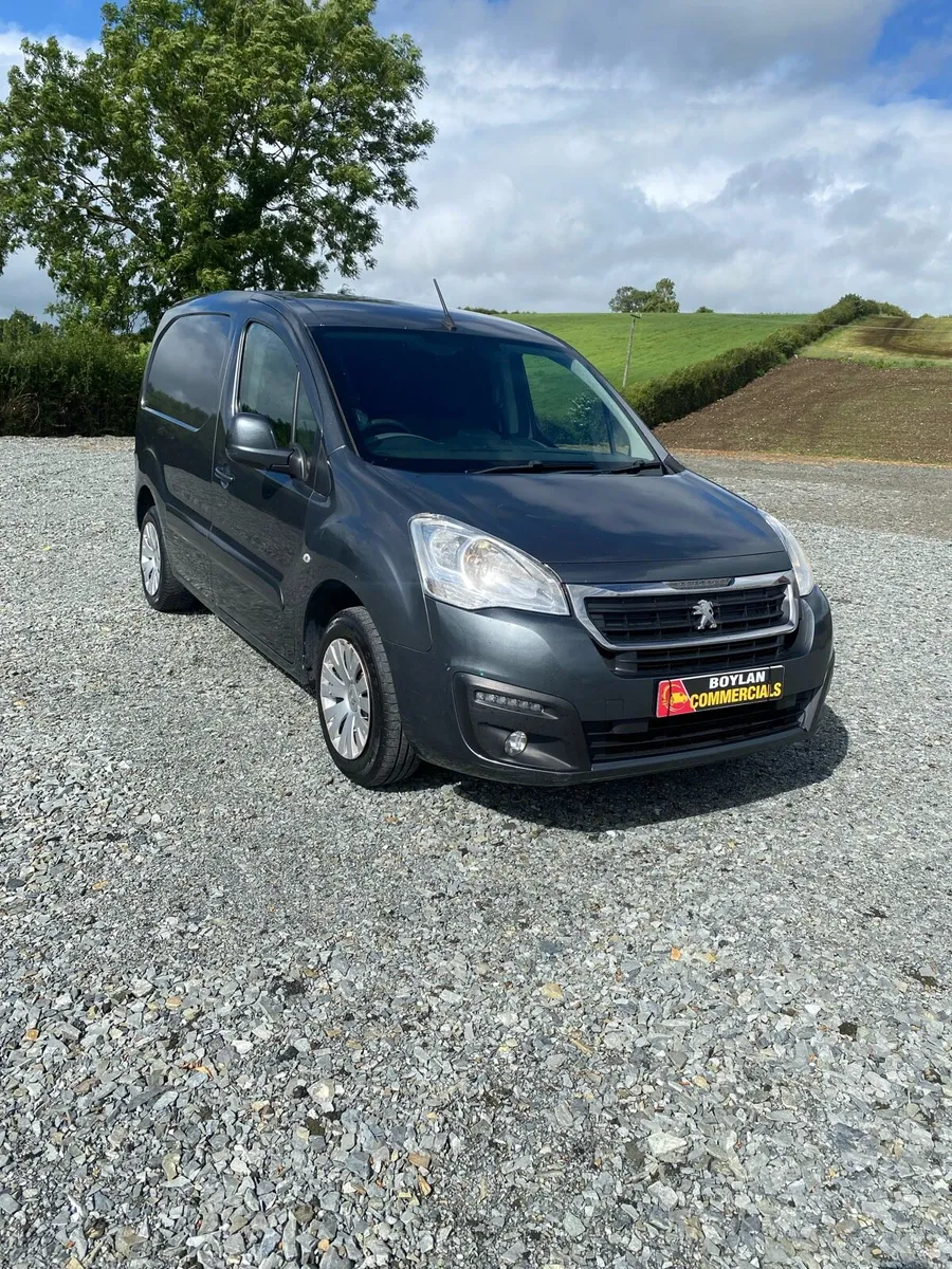2017 Peugeot Partner - Image 1