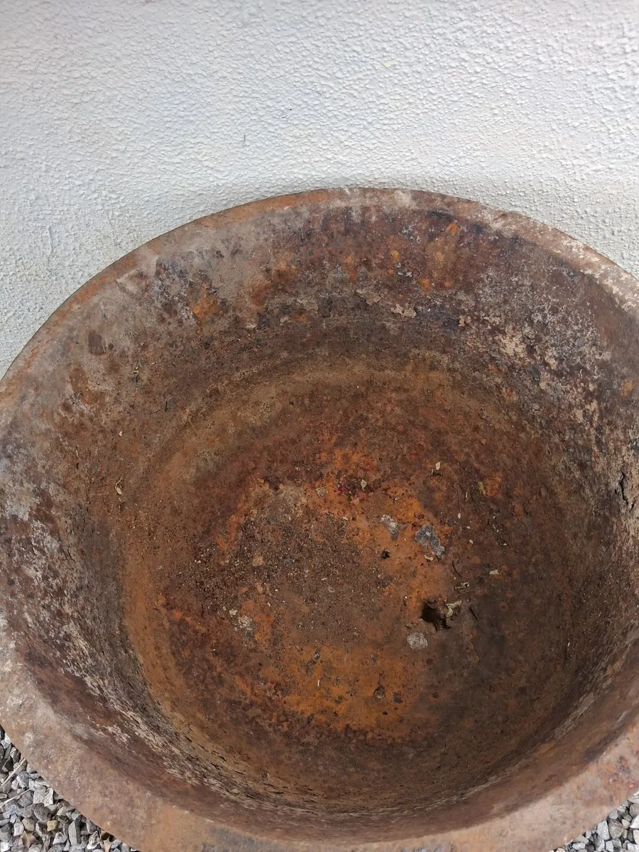 Famine pot - Image 2