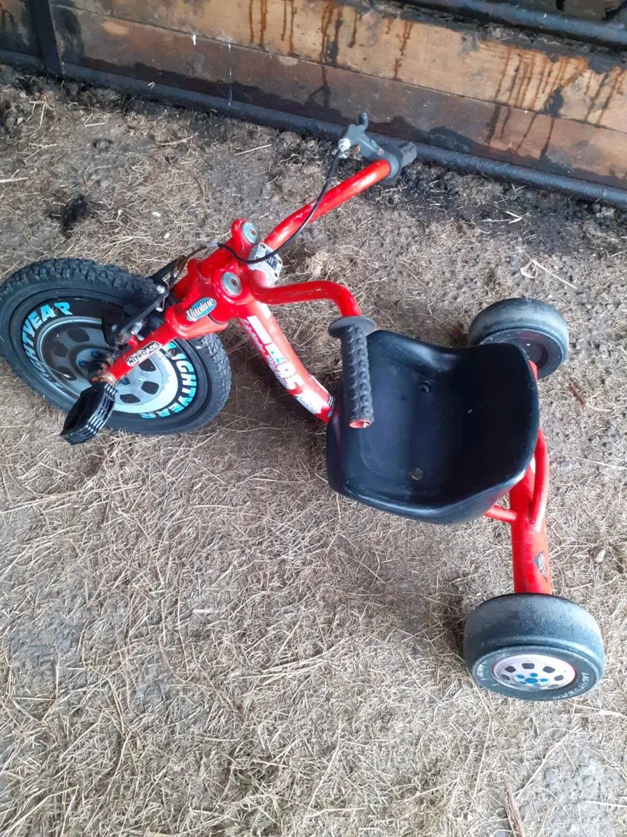 Kids tricycle - Image 1