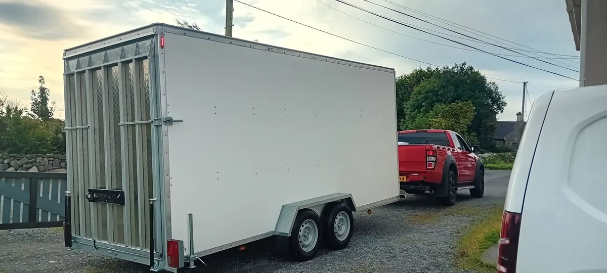 Trailer - Image 2