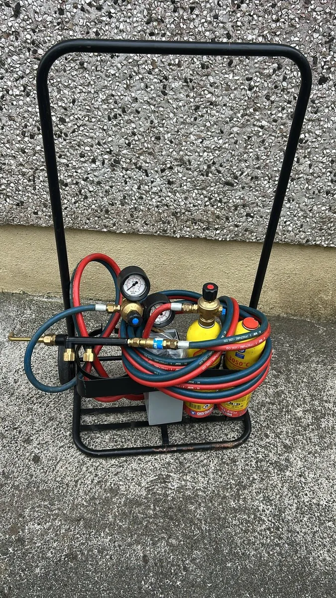 Welding and heating kit - Image 1
