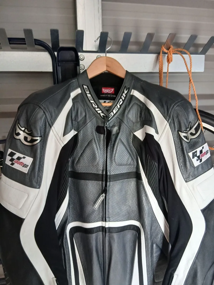 Motorcycle Leathers ( one piece Race) - Image 4