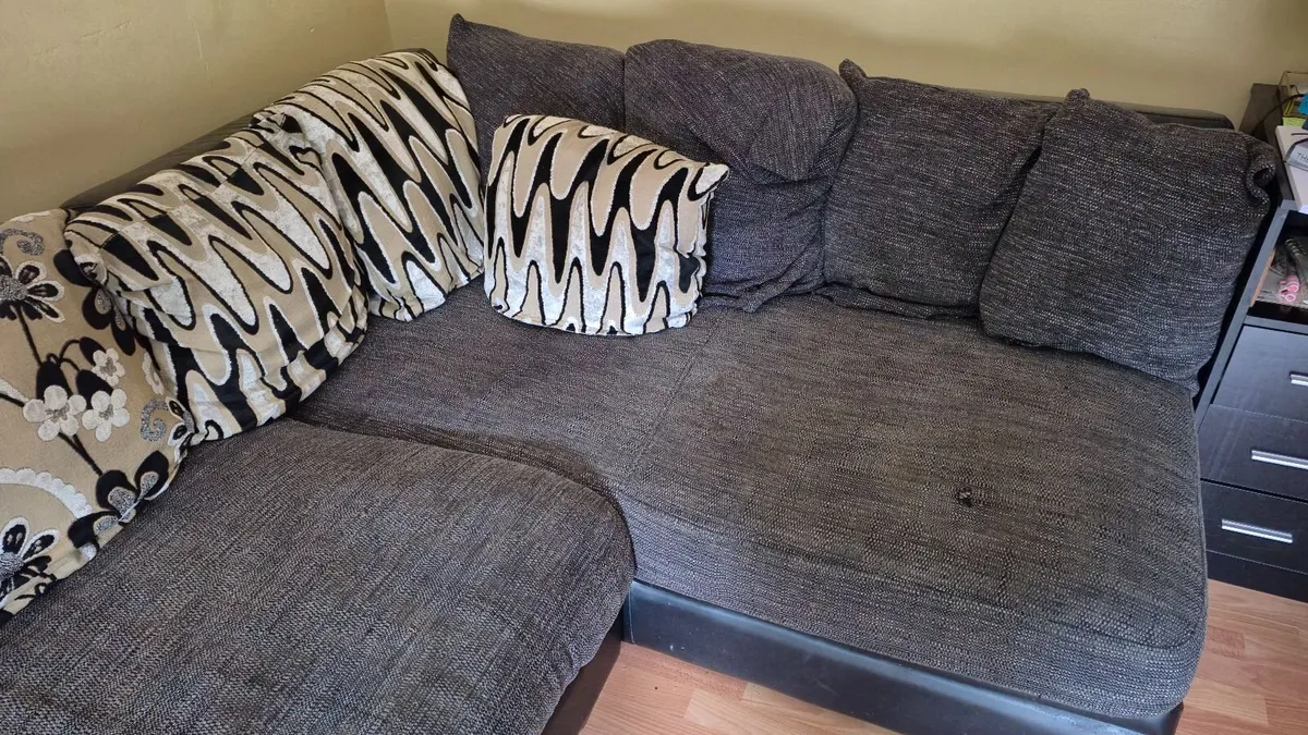 Corner sofa - free for collection asap - Image 3