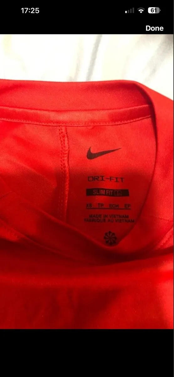 Boys Nike top size XS €5 - Image 2