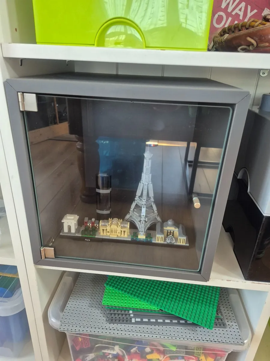 5 ikea eket cupboards - Image 1