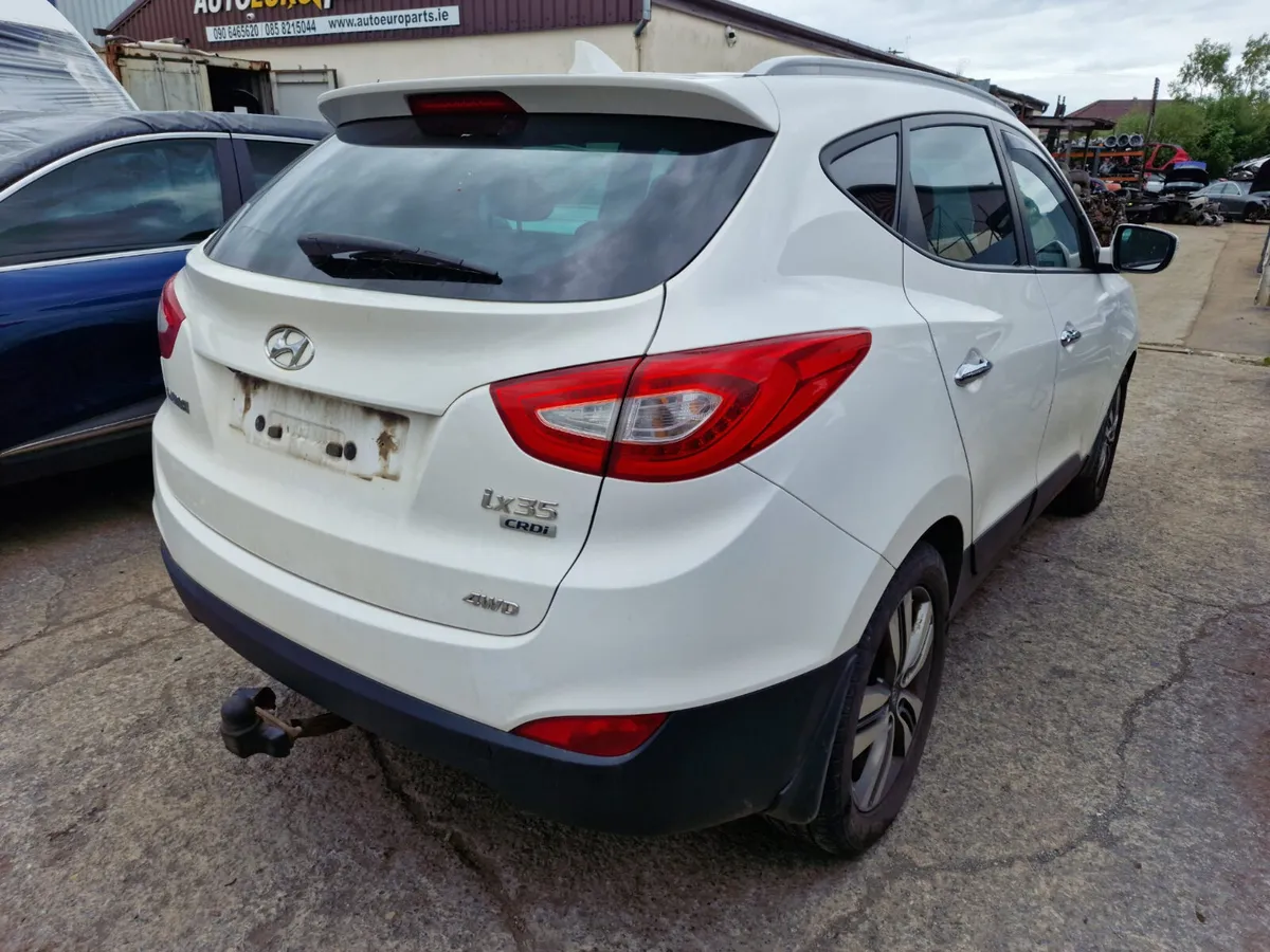 14 HYUNDAI IX35 2.0 CRDI (D4HA) 4WD FOR BREAKING - Image 3