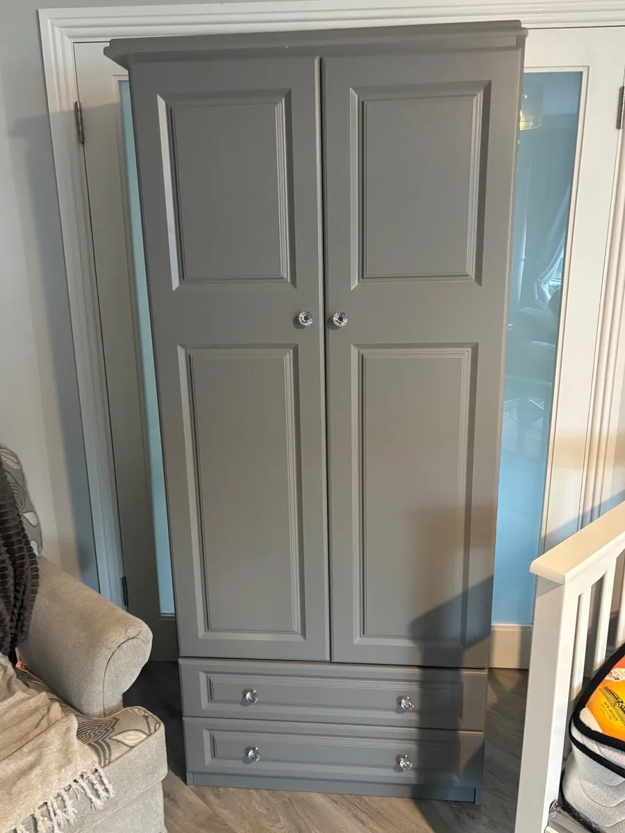 Wardrobe - Image 3