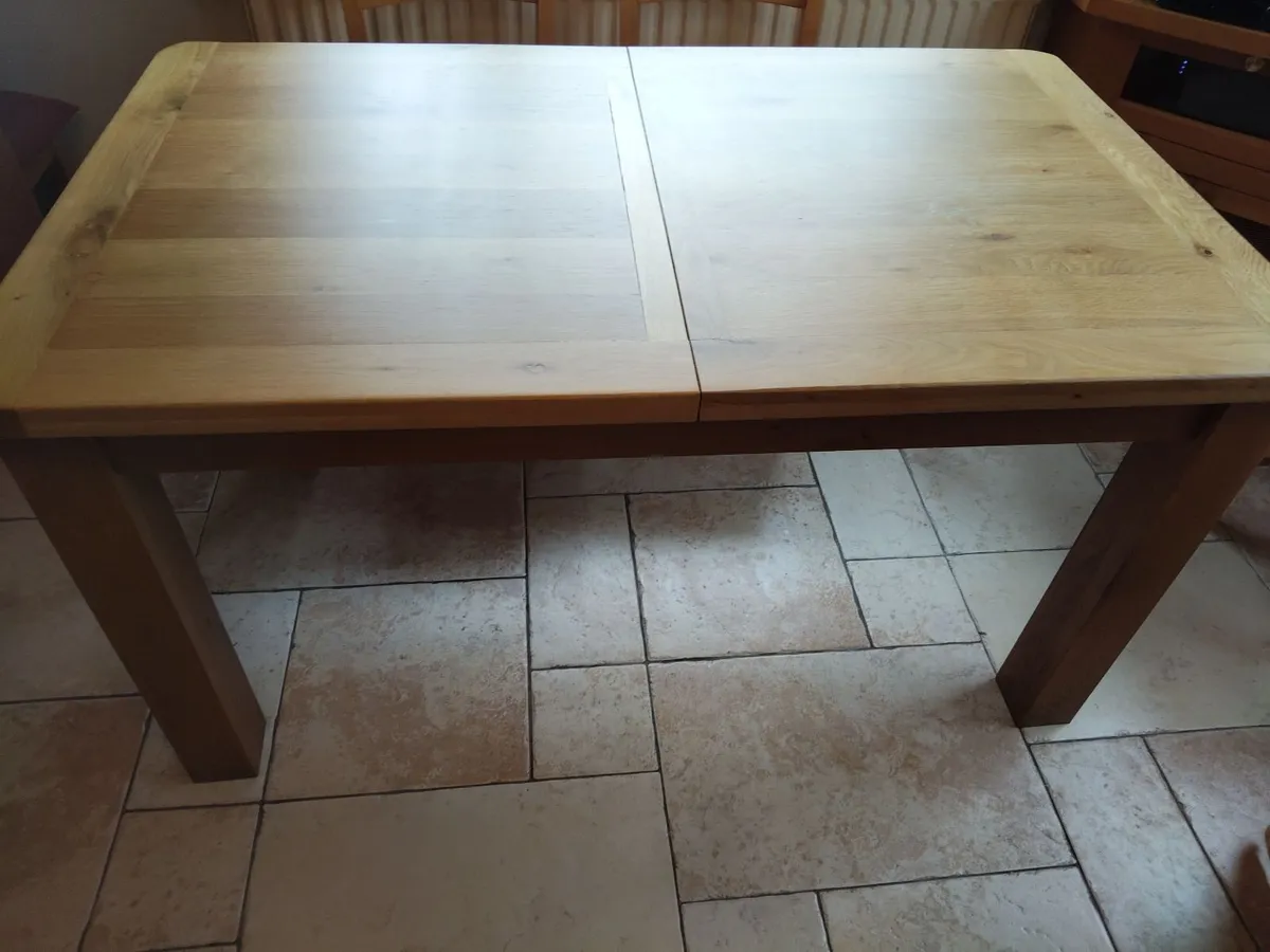 Table and 6 chairs - Image 4