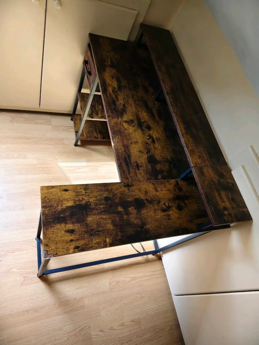 L shaped computer desk/table - Image 2