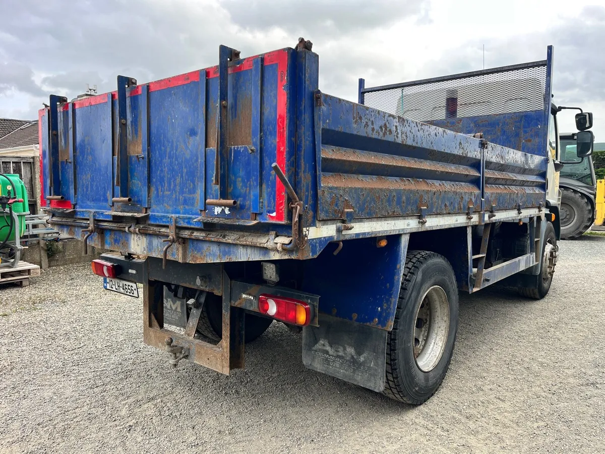 DAF LF55.220 18 Ton Tipper - Image 4