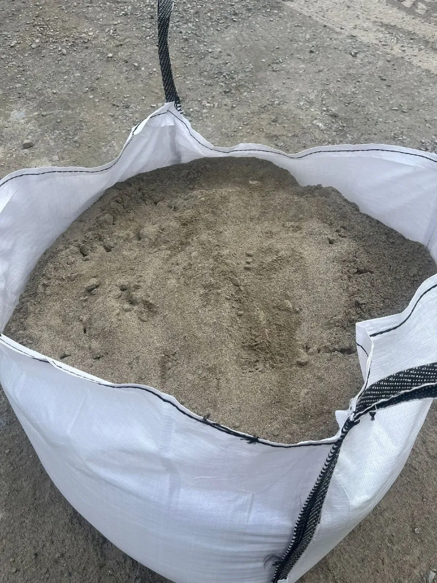 Top soil and sand - Image 2