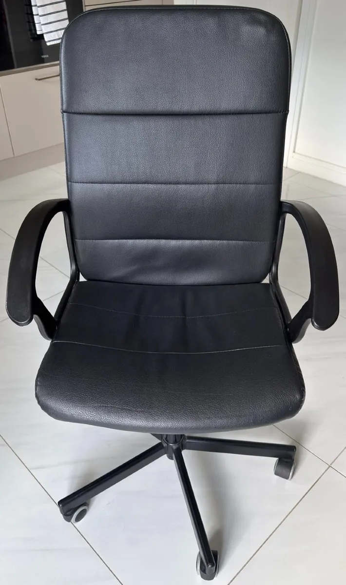 Office Chair - Image 1