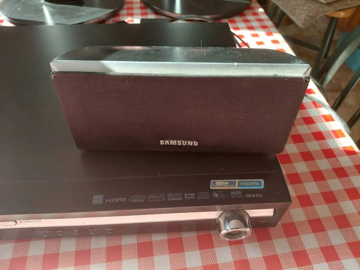 Samsung DVD Surround sound 5.1 - Image 3