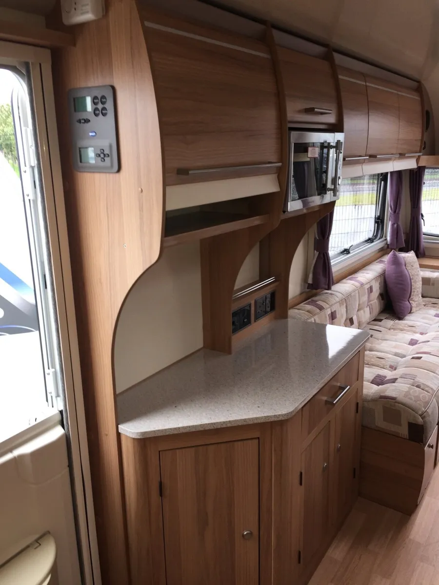 ✨ Bailey Unicorn Caravan ✨ - Image 3