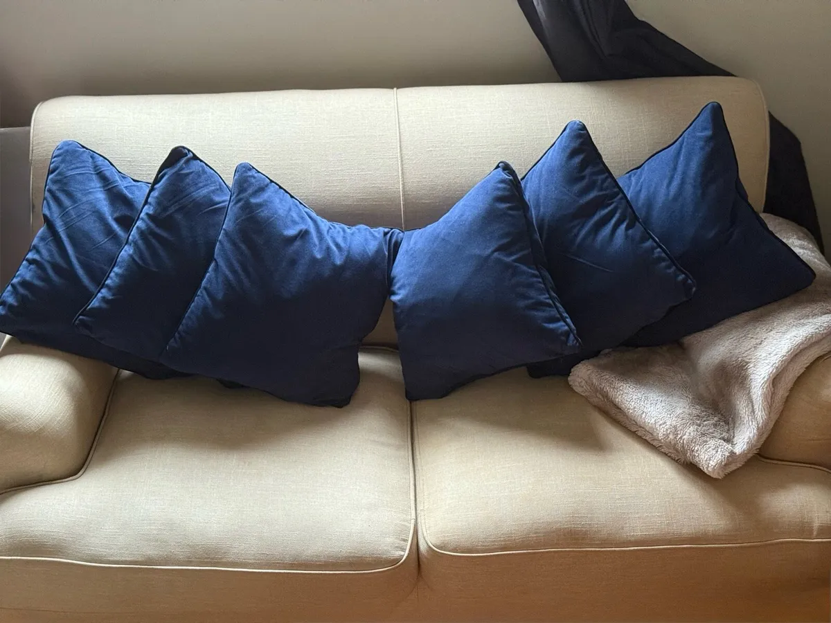 Sofa - Image 3