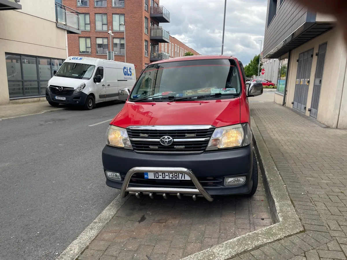 Toyota Hiace - Image 1