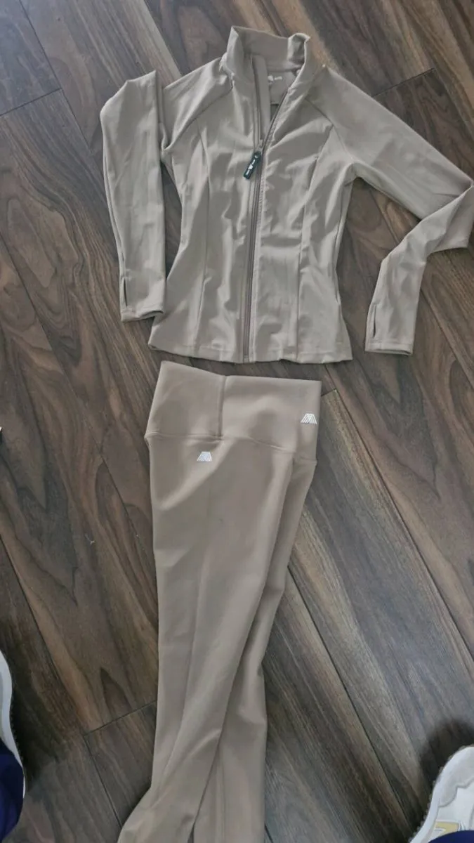 4th Arq tracksuit set - Image 1