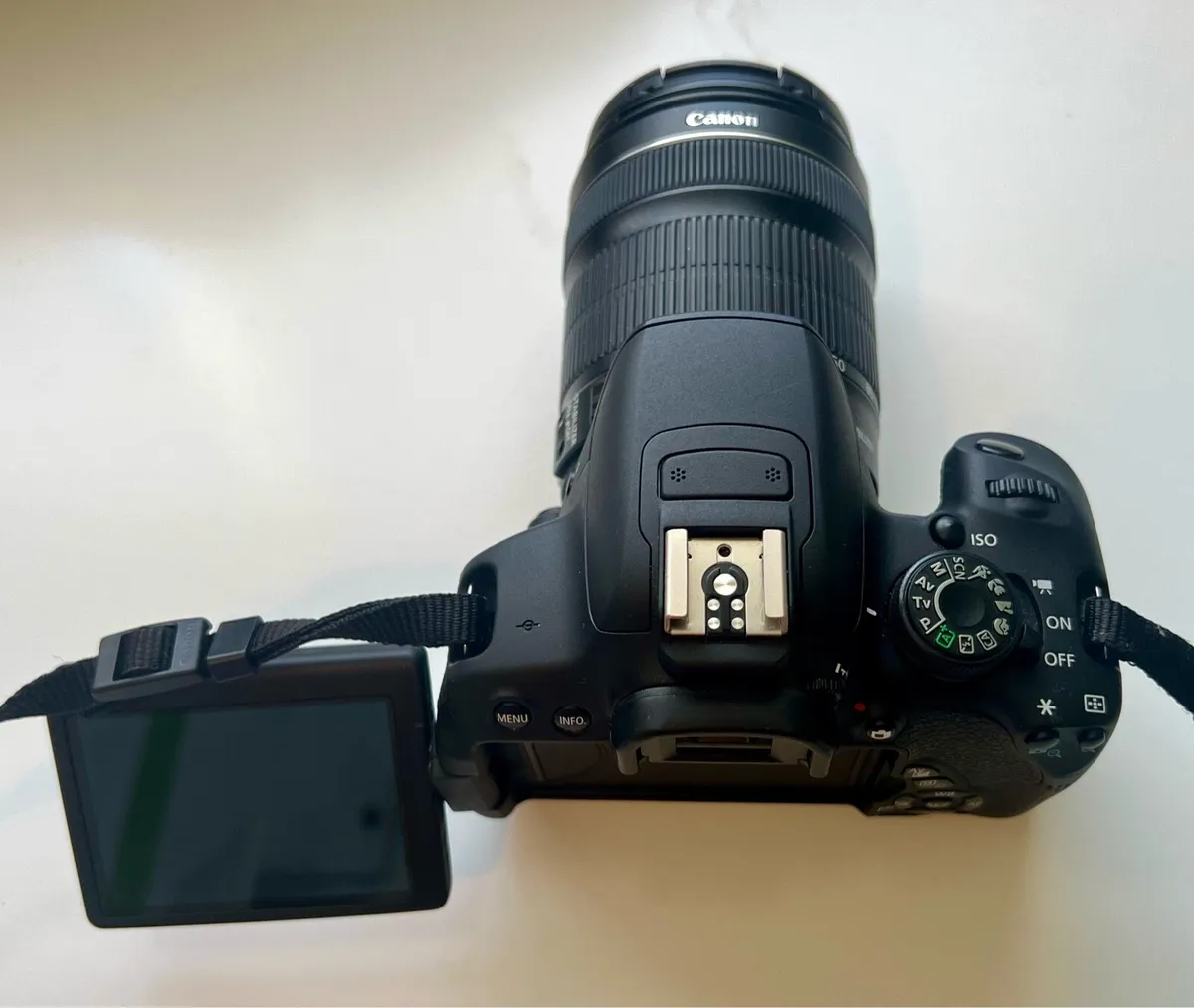 Canon EOS 700D DSLR Camera with EF-S 18-135mm IS - Image 1