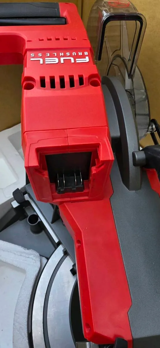 MILWAUKEE M18 FUEL FMS254 SAW plus STAND - Image 3