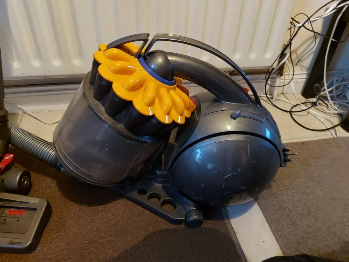 Dyson Ball Vacuum Cleaner, Model PR9-UK-HHA05 - Image 1