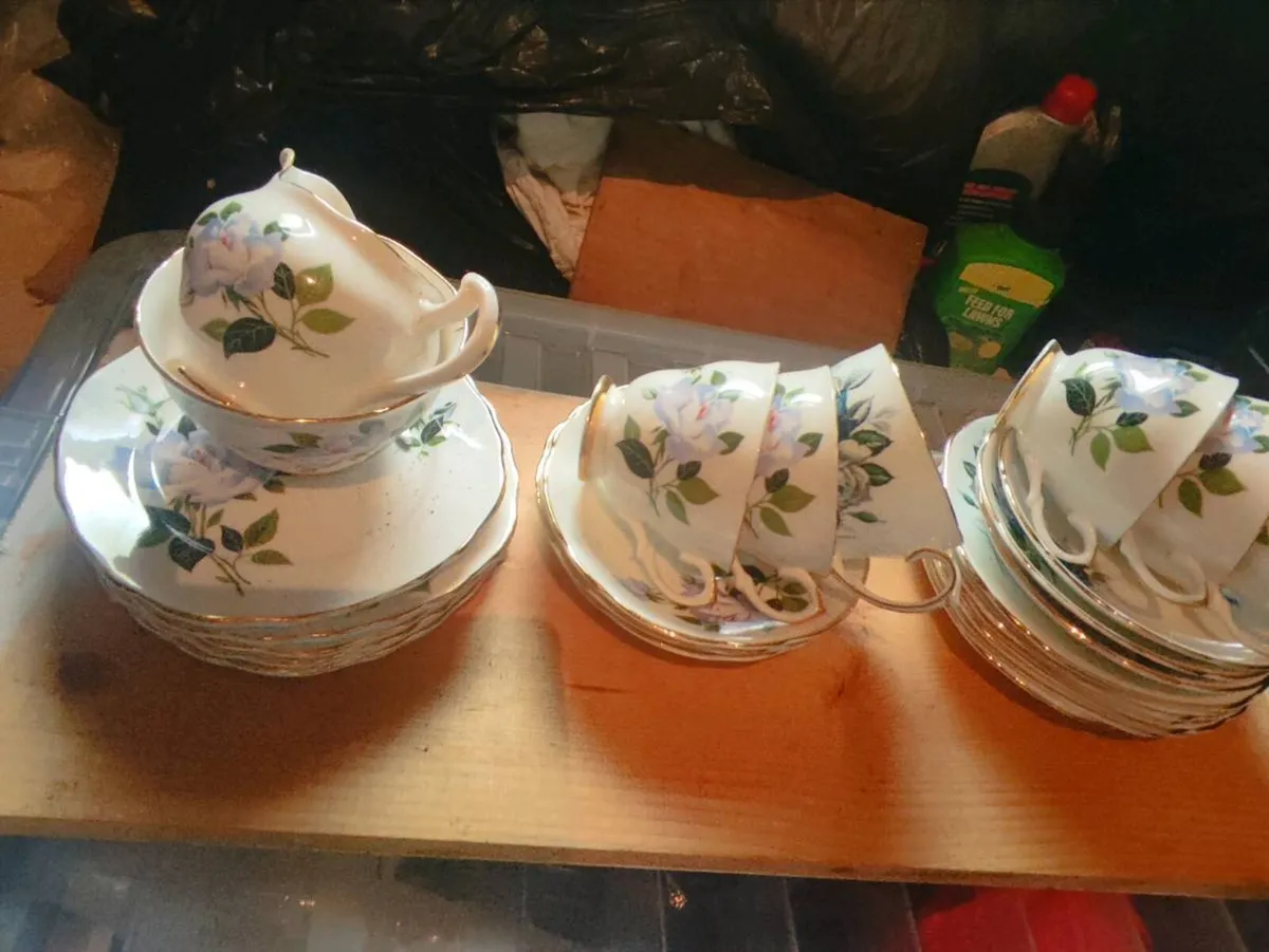 Duchess Tea Set - Image 1
