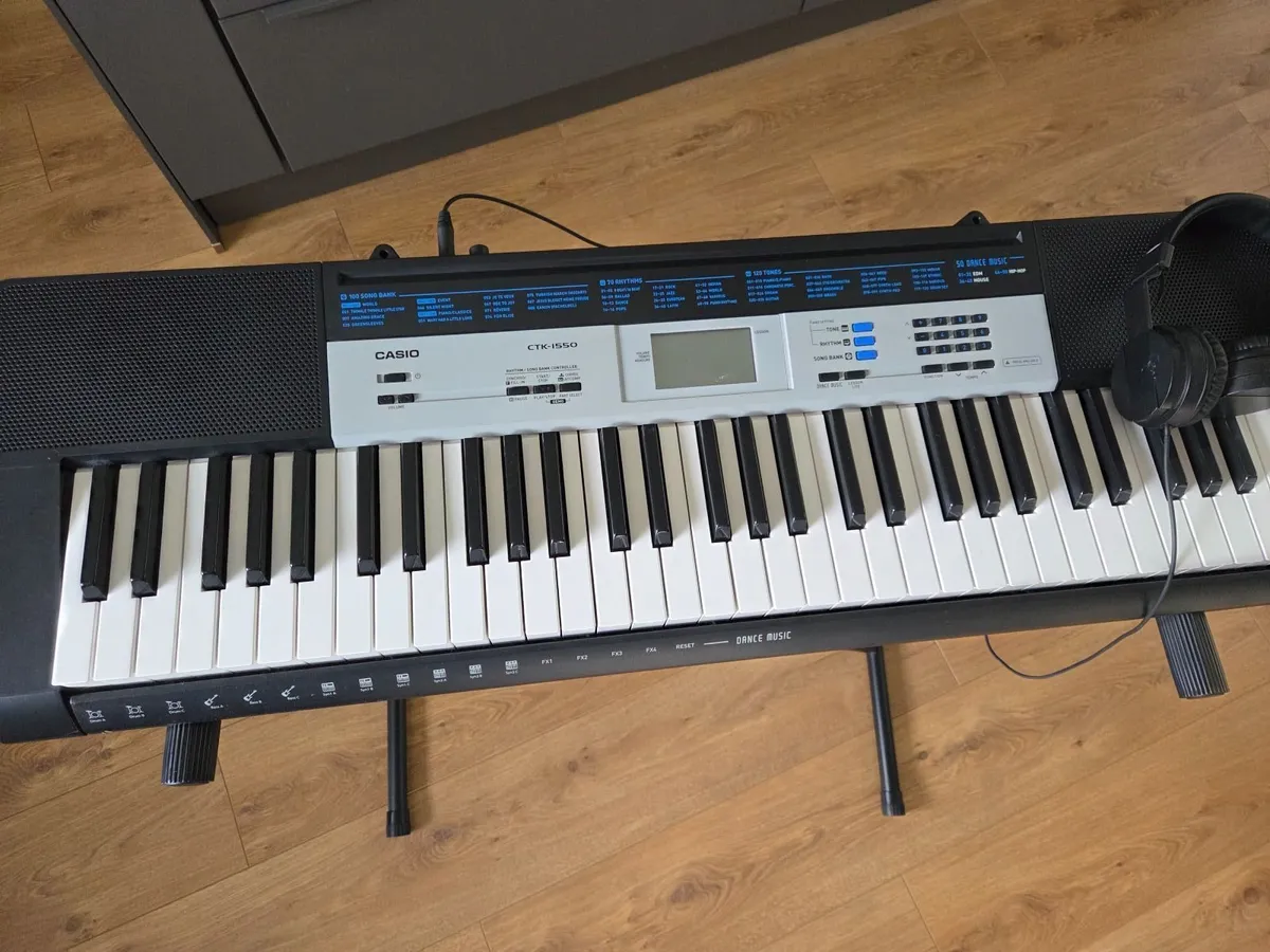 Casio CTK-1550 keyboard, stand & headphones - Image 3