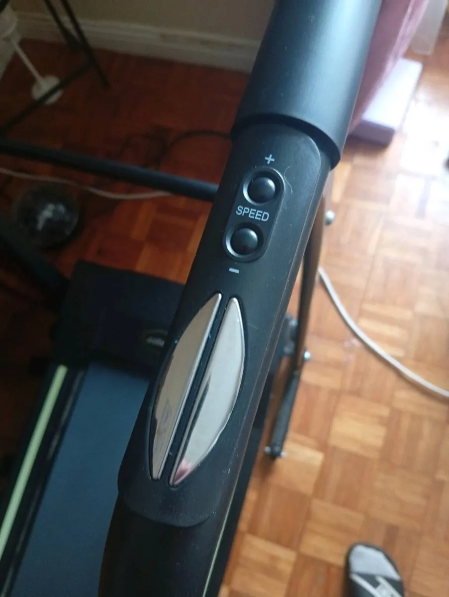 Life fit pro. Treadmill - Image 3