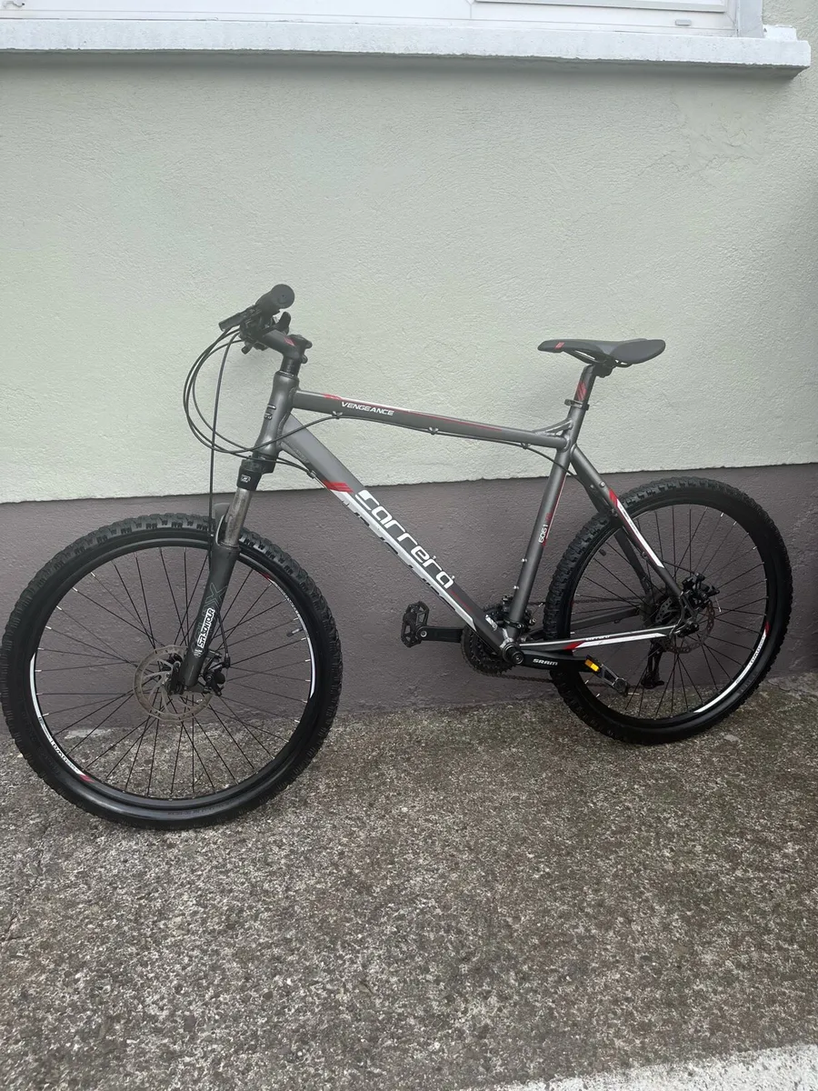 Carrera Vengance mountain bike. - Image 1