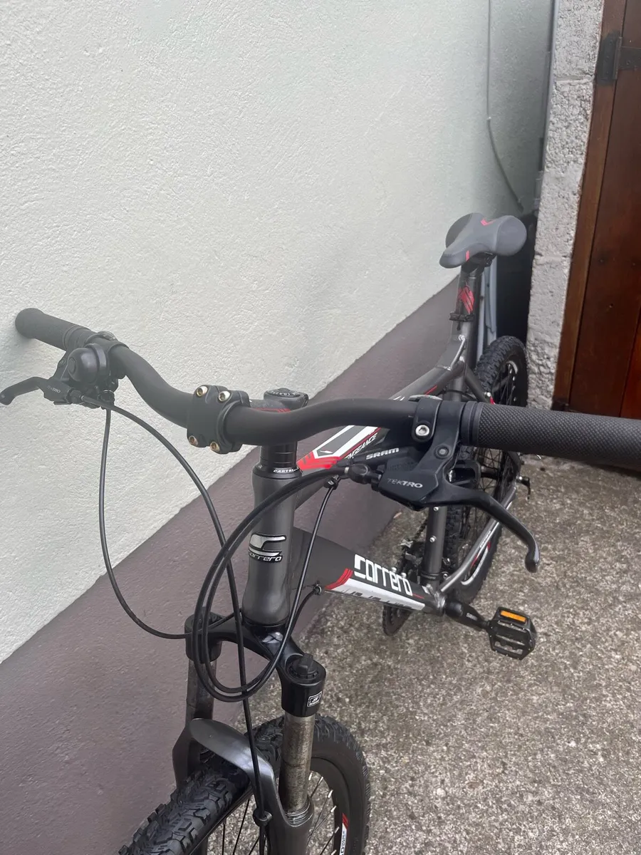 Carrera Vengance mountain bike. - Image 3