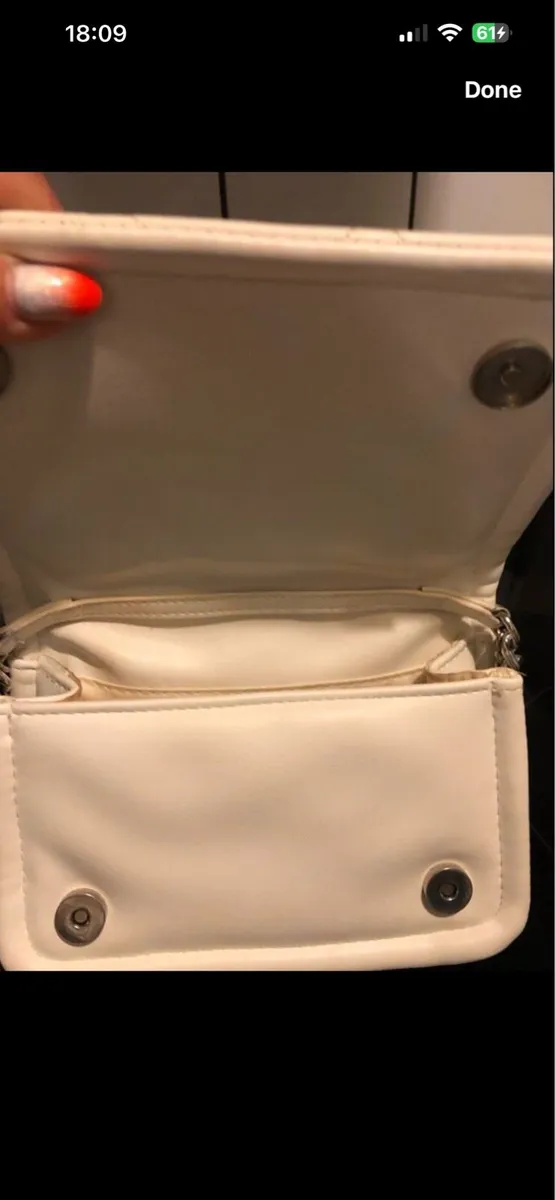 Ladies stunning bag €5 - Image 2