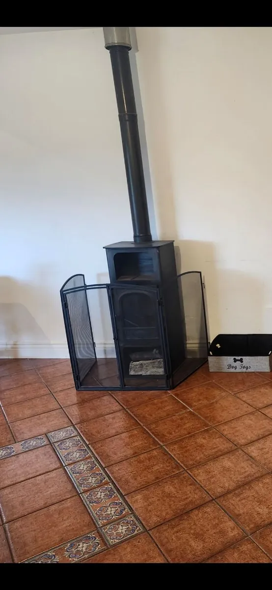 Solid Fuel Free Standing Stove - Image 1