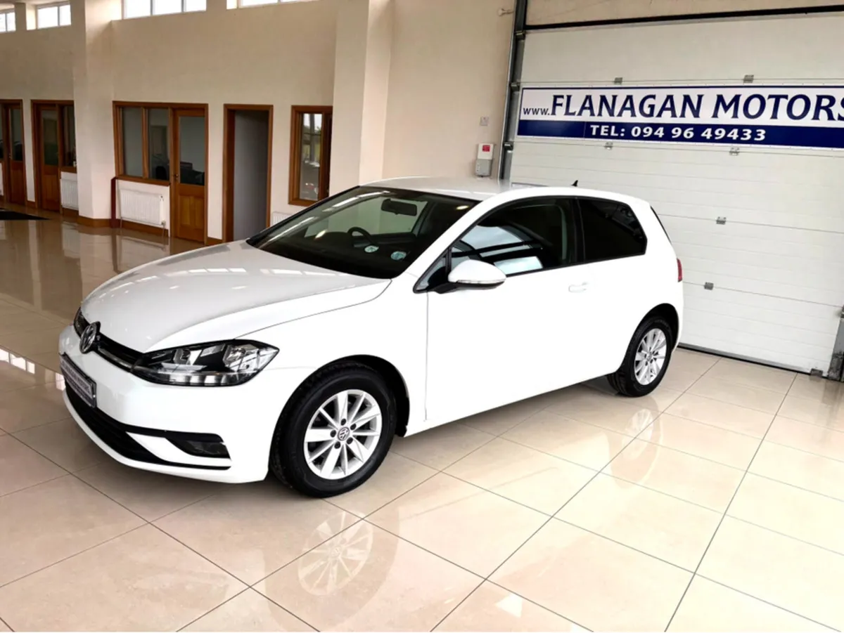 Volkswagen Golf 1.6 TRENDLINE TDI 90HP 3DR ONE OWN - Image 2