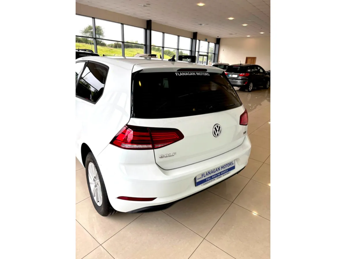 Volkswagen Golf 1.6 TRENDLINE TDI 90HP 3DR ONE OWN - Image 4