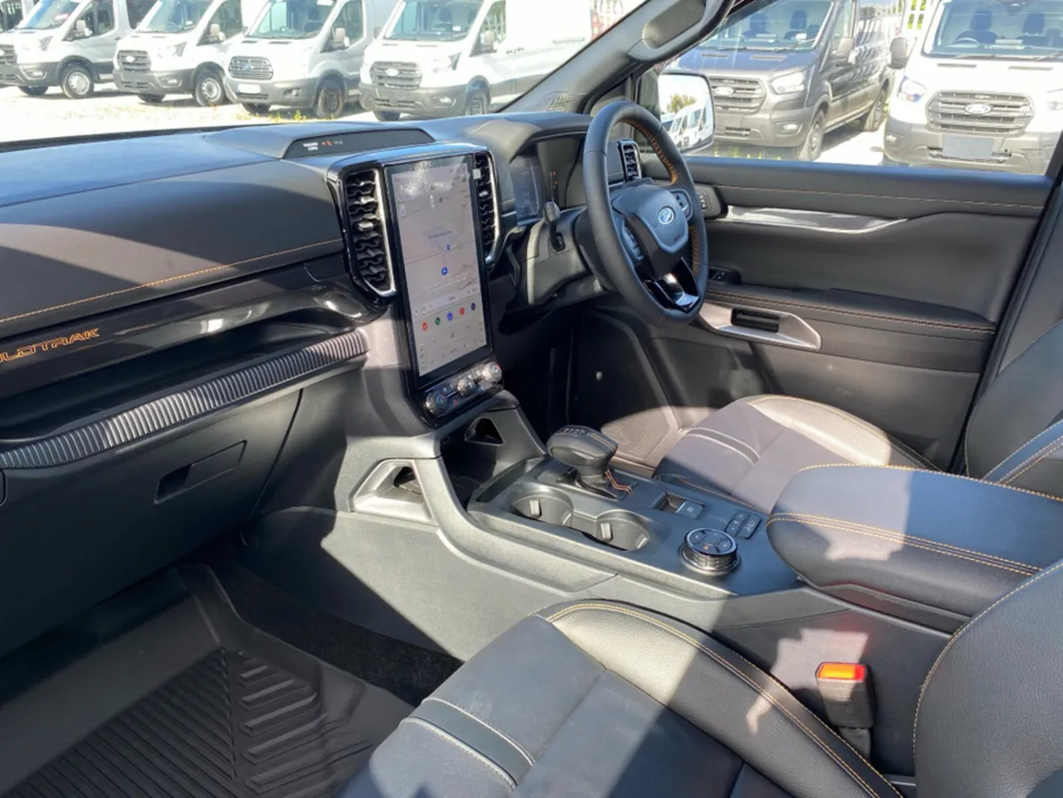 Ford Ranger DOUBLE CAB WILDTRAK - Image 3