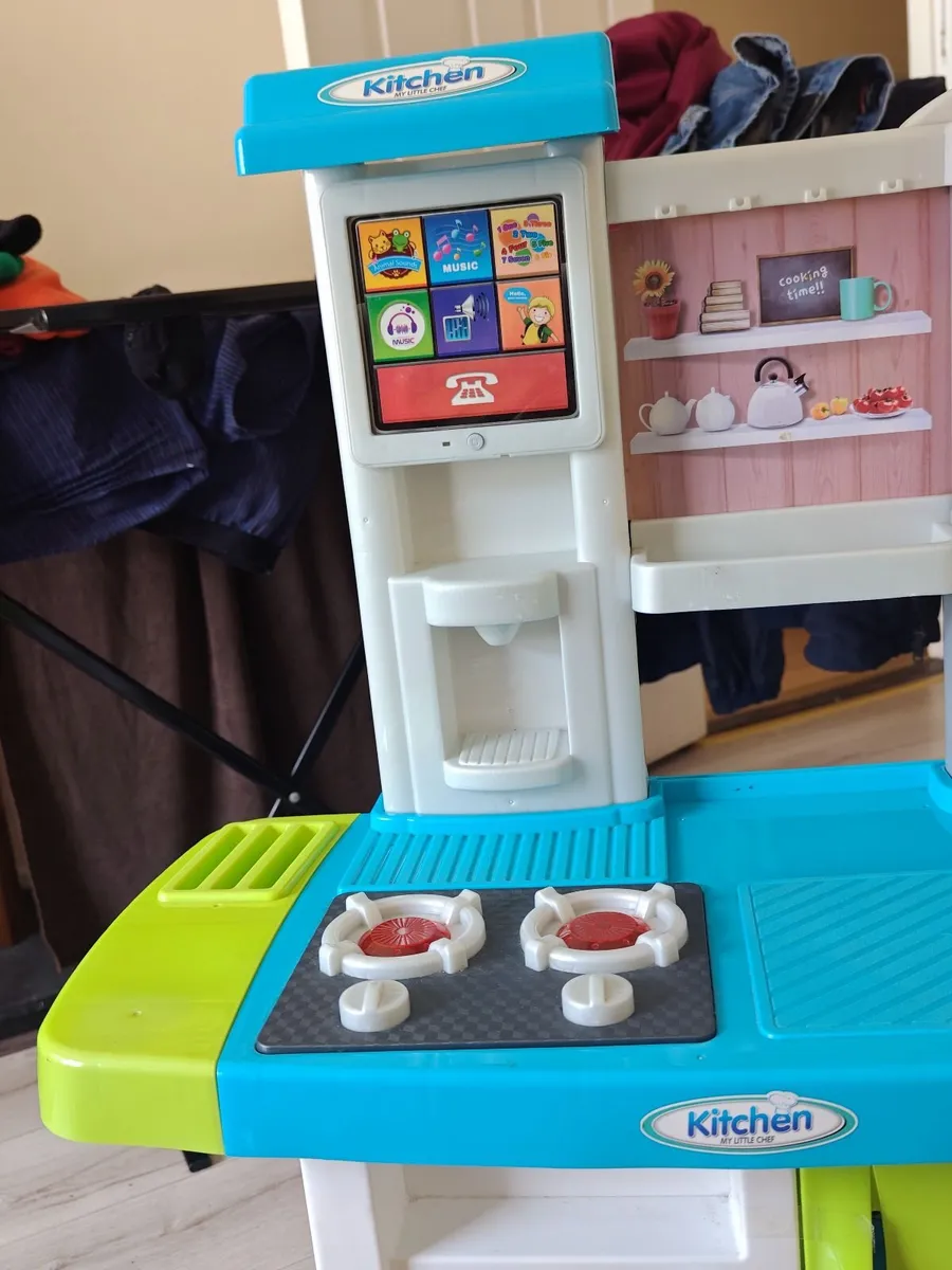 Large Children's Play Kitchen with Accessories - Image 2