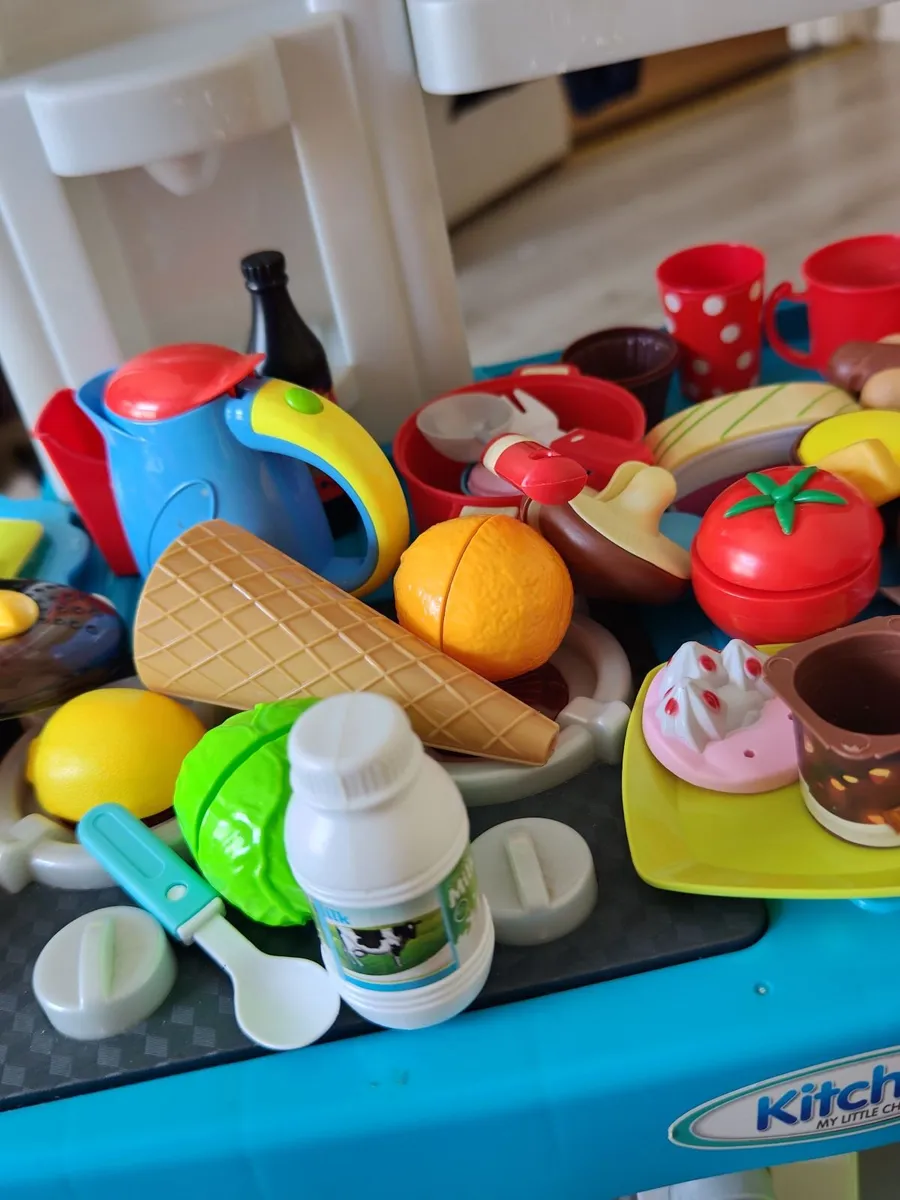 Large Children's Play Kitchen with Accessories - Image 3