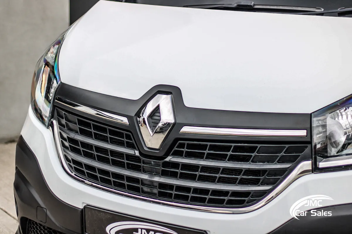 2021 RENAULT TRAFIC LWB - Image 3